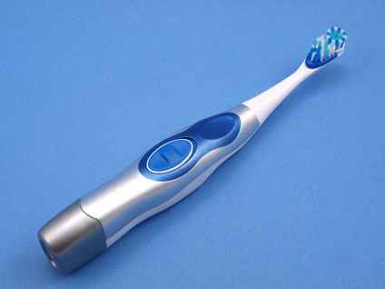 http://www.medicine-pro.ru/wp-content/uploads/2009/09/electric-toothbrush-1.jpg